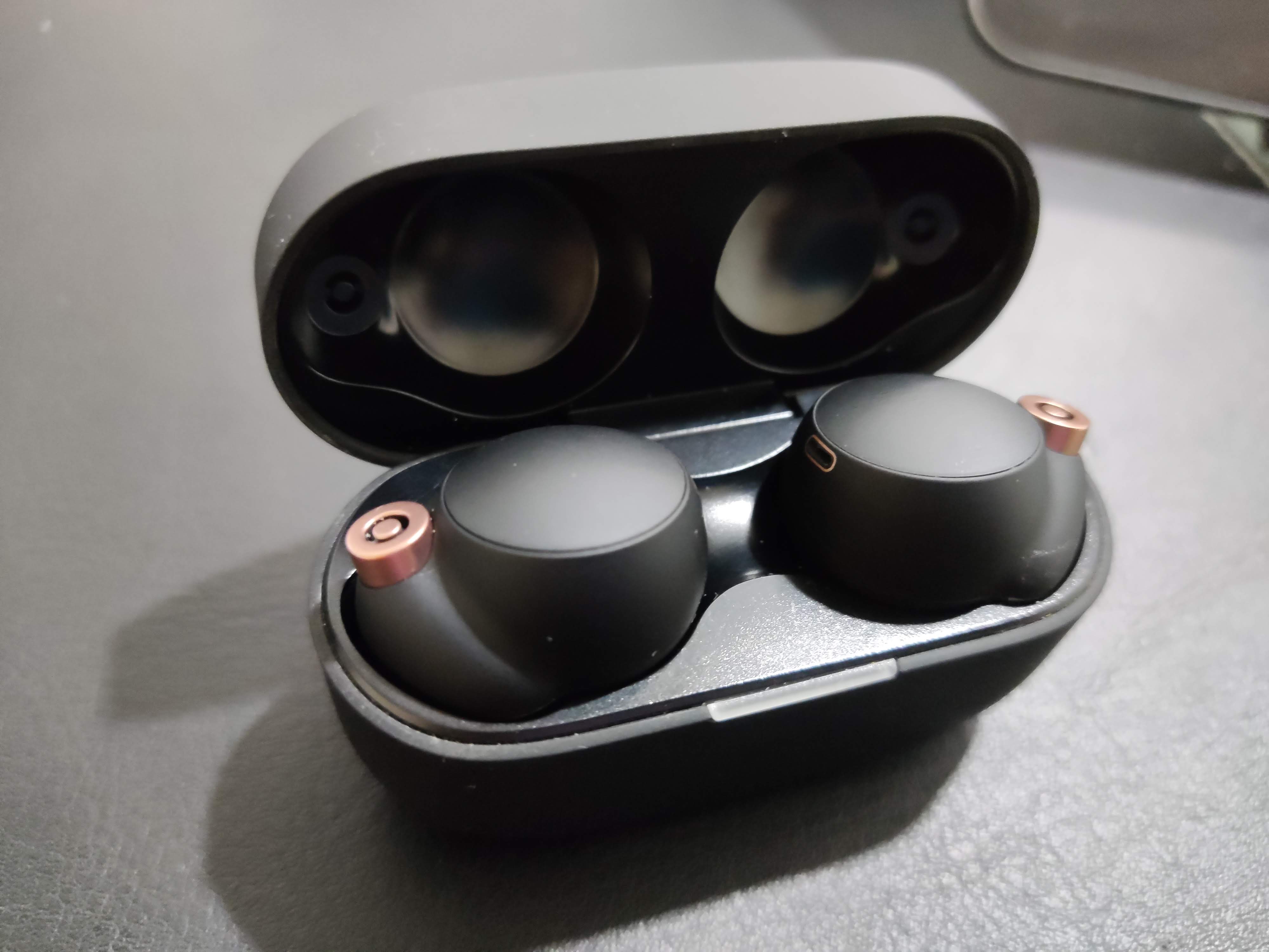 Sony-WF-1000XM4-2023