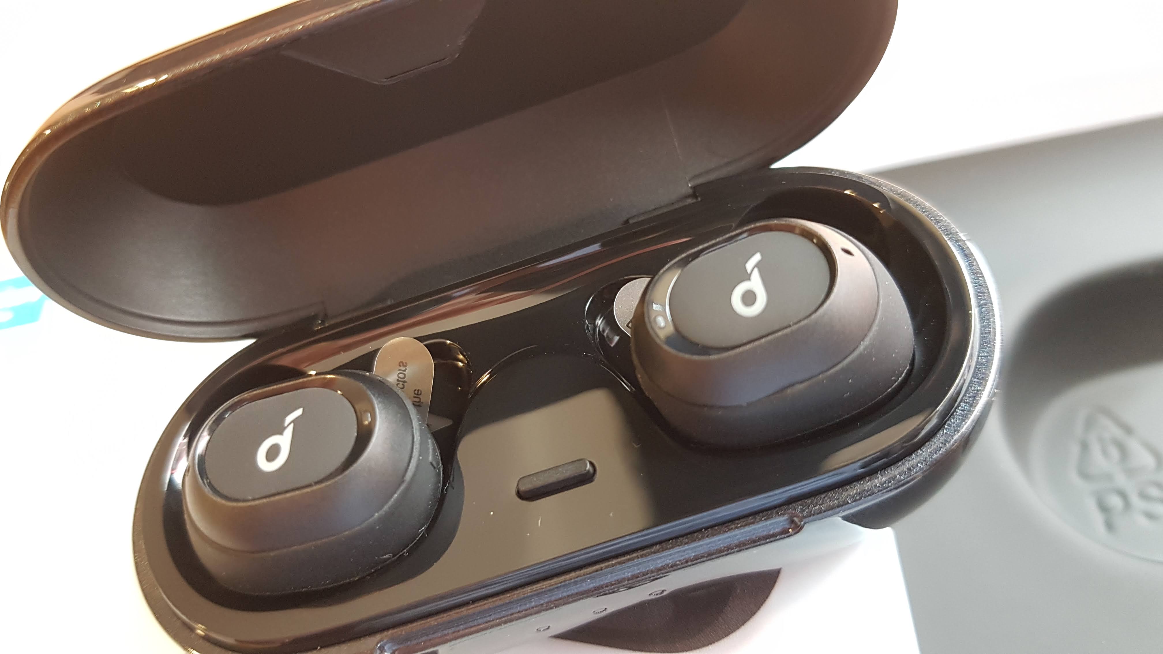 Soundcore-Liberty-Neo2019